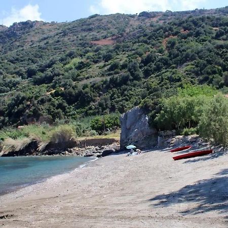 House Just On The Beach -Included 2 Canoe, 2 Bicycles Ravdhoúkha Екстериор снимка