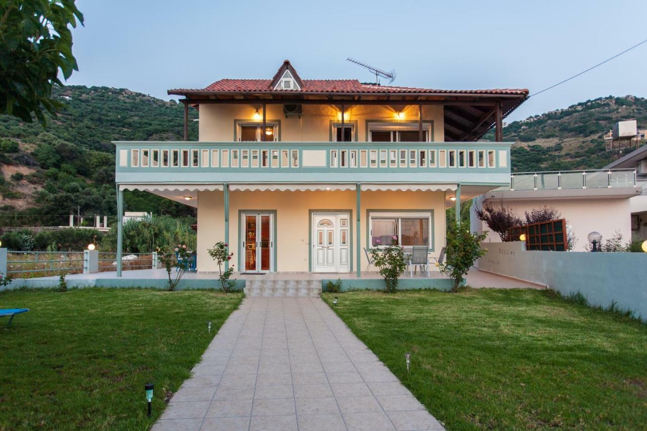 House Just On The Beach -Included 2 Canoe, 2 Bicycles Ravdhoúkha Екстериор снимка